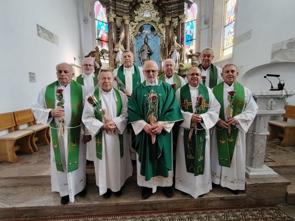 ​Generacijska proslava 35. obljetnice svećeničkog ređenja